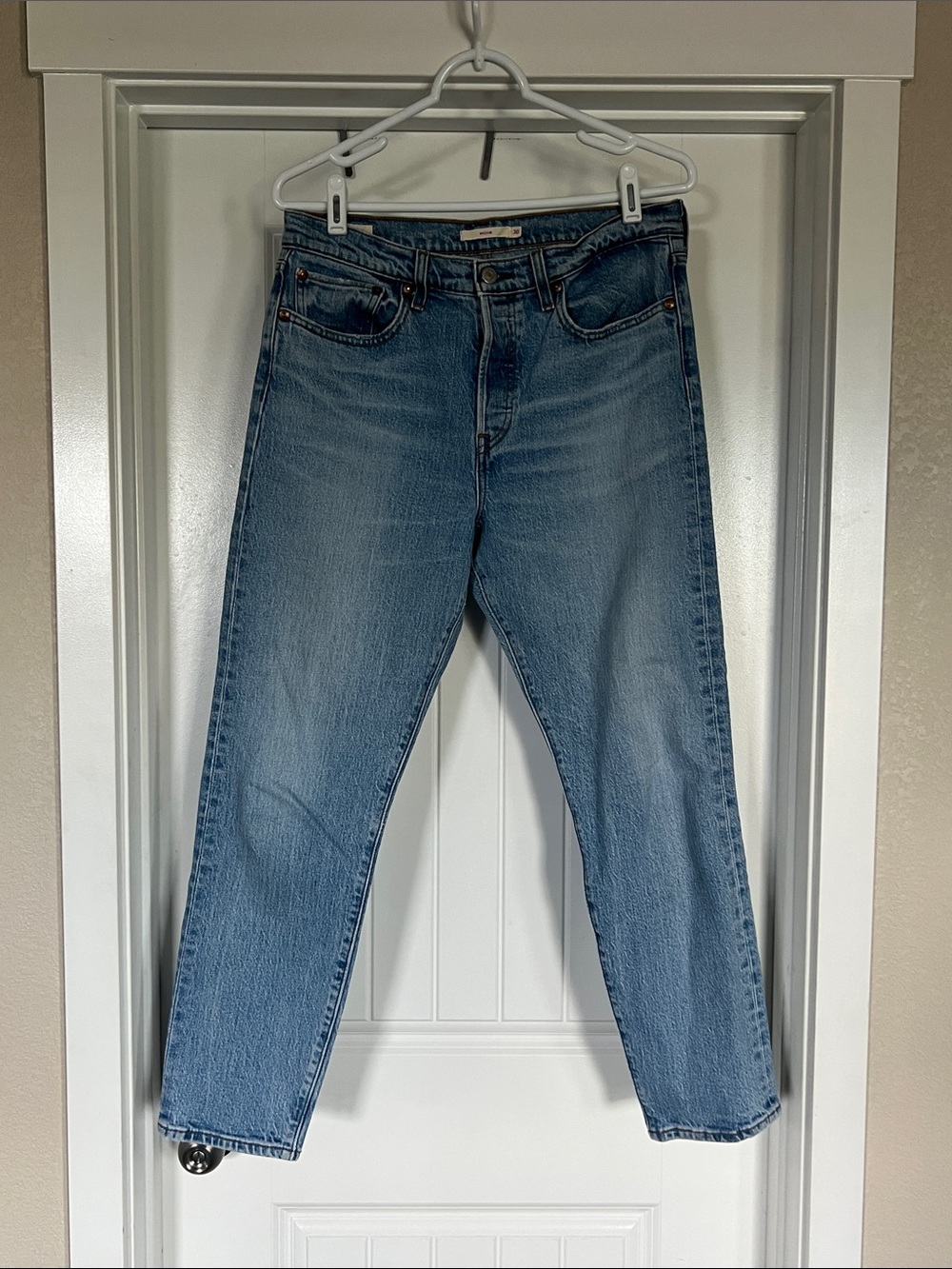 Levi's Wedgie Straight Jeans High Rise Button Fly Wash Size 30